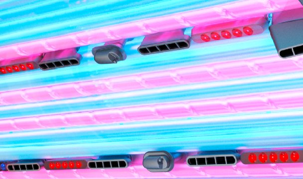 hyperRed beautyBooster LEDs glowing red along the lamp bed of the KBL P9S